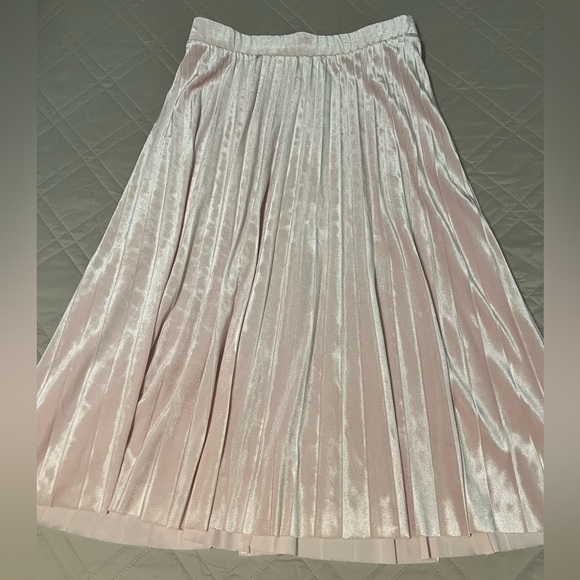 Time and Tru Dresses & Skirts - Time and Tru Pink Velvet Midi A-Line Skirt